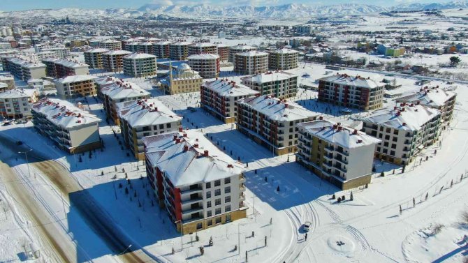 Elazığ’da 24 Ocak Depreminin Ardından 17 Bin 95 Konut Ve 243 İş Yeri Hak Sahiplerine Teslim Edildi
