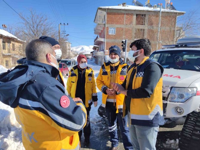 Elazığ Sağlık Müdürü Prof. Dr. Polat, Hasta Kurtarma Operasyonuna Katıldı