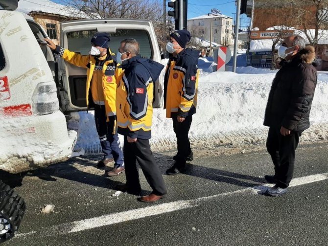 Elazığ Sağlık Müdürü Prof. Dr. Polat, Hasta Kurtarma Operasyonuna Katıldı