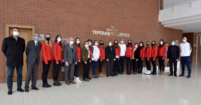 Başkan Ataç ’Tepebaşı’nın Sultanları’na Başarı Diledi