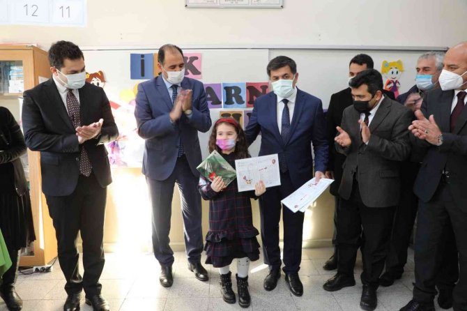 Erzincan’da 41 Bin 517 Öğrenci Karne Heyecanı Yaşadı