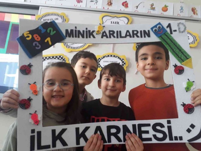 Minik 1’lerin İlk Karne Sevinci