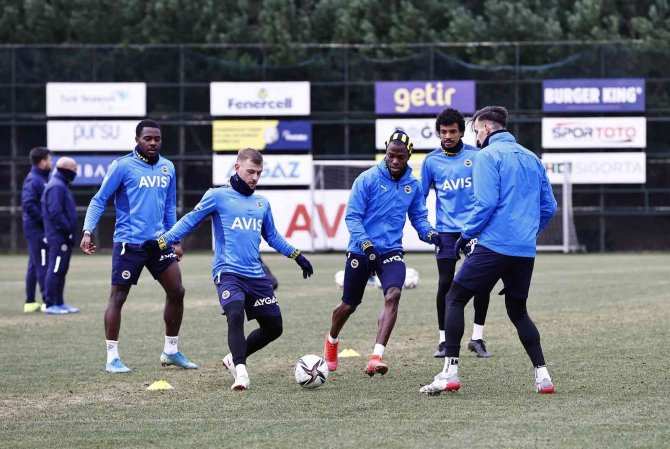 Fenerbahçe, Sivasspor Maçı Hazırlıklarını Tamamladı