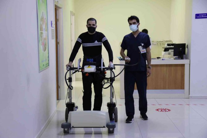 Yedi Yıl Önce Felç Olan Filistinli Gencin Yüzü Eskişehir’de Güldü