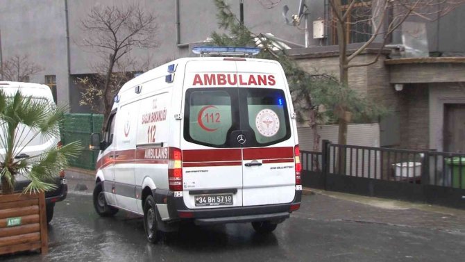 Beyoğlu’da Yük Asansörünün Halatı Koptu: 5 Yaralı