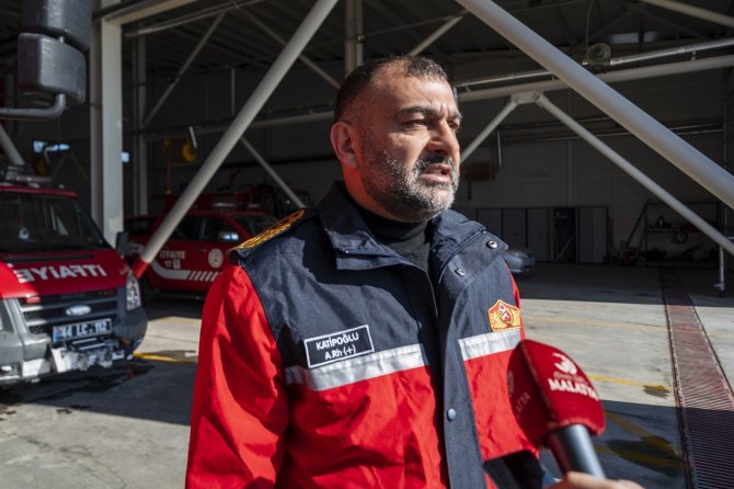 İ̇tfaiye Ekipleri Karla Birlikte 114 İhbara Müdahele Etti