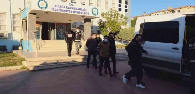 İ̇zmir’de Tefeci Operasyonu: 5 Kişi Tutuklandı
