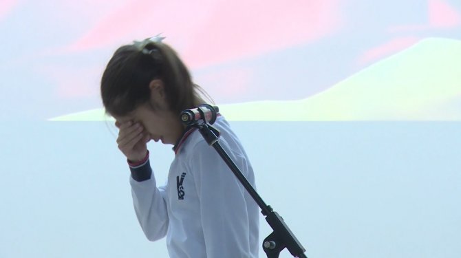 Karne Töreninde Okuduğu Şiiri Unutan Öğrenciyi Milli Eğitim Müdürü Desteği