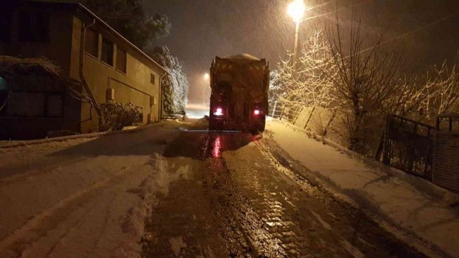 Kartepe Belediyesi Kar Mesaisinde