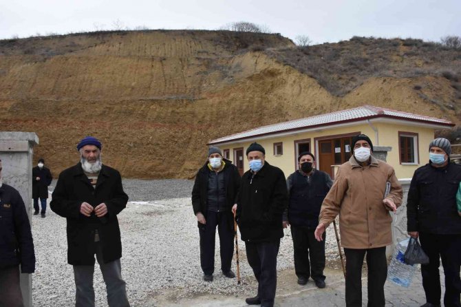 Okula Giderken Köpeklerin Saldırısına Uğramıştı, Genç Kız Dehşet Anlarını Anlattı