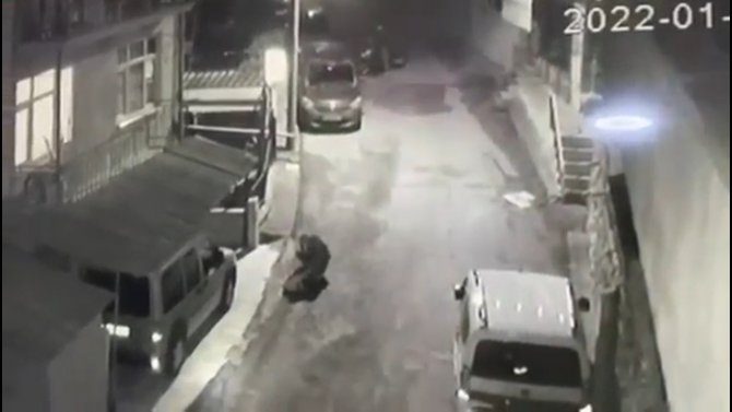 Biri Nöbet Tuttu, Diğeri Çaldı