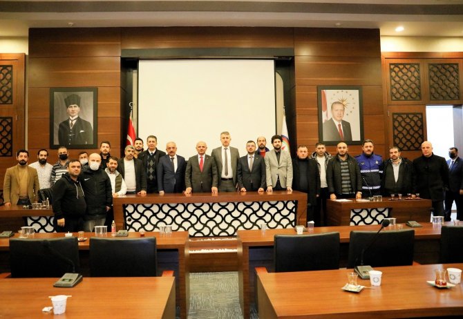 Körfez İşçisine Yüzde 42’lik Zam