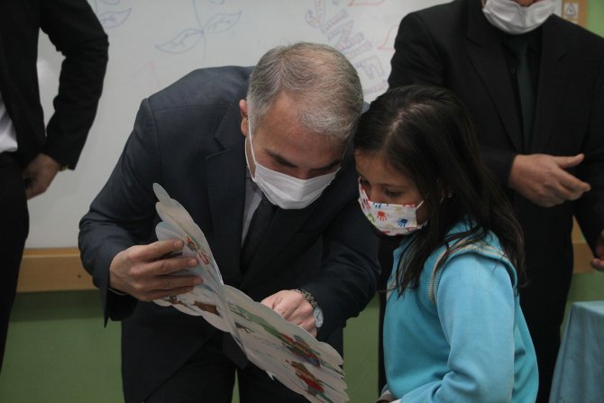 Kula’da 6 Bin 631 Öğrenci İlk Dönem Karnelerini Aldı