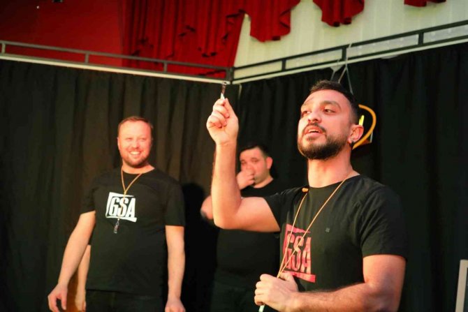 Fatsa’da, ‘Mesaiden Sahneye’ Adlı Doğaçlama Tiyatro Sahne Aldı