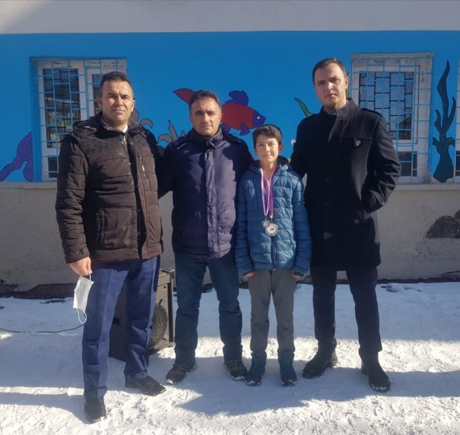 Bozdağ Short Track’ta Gümüş Madalya Kazandı