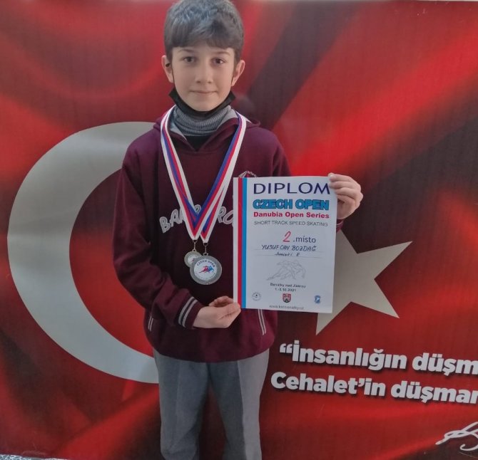 Bozdağ Short Track’ta Gümüş Madalya Kazandı