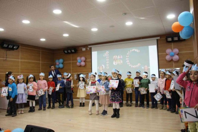 Minik Yüreklerden Okuma Bayramı Programı