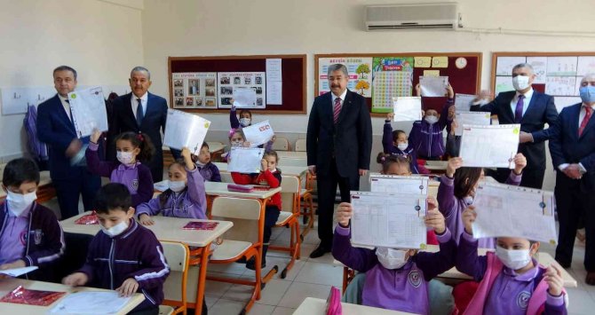 Osmaniye’de 137 Bin Öğrenci Karne Heyecanı Yaşadı