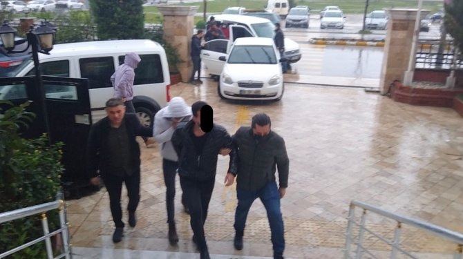 Oto Dolandırıcılığı Yapan 12 Şüpheli Adliyeye Sevk Edildi