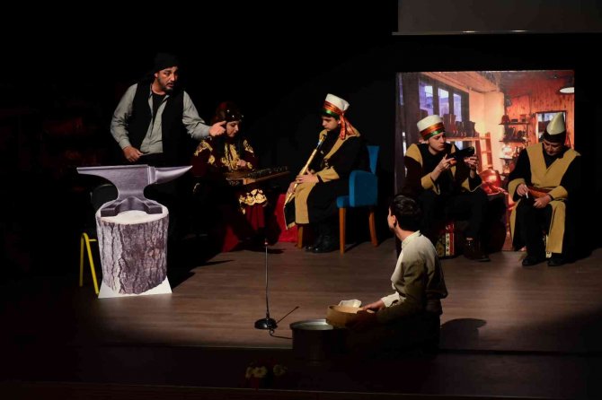 Özel Eosb Mesleki Ve Teknik Anadolu Lisesi’ “Zamanın Ötesinde Zaman Zaman İ̇çinde” Adlı Tiyatro Oyunu