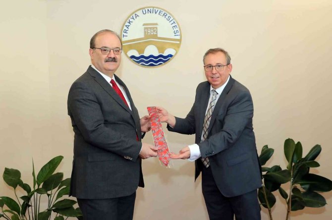 Rektör Tabakoğlu: "Türkiye’de En Çok Balkanlı Öğrenciye Sahip Eğitim Kurumuyuz"