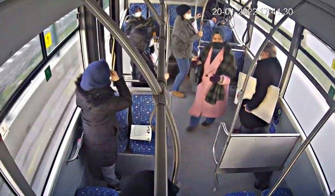 Otobüste Kalbi Duran Hastayı Hastaneye Yetiştirdi