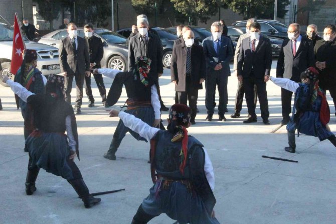 Vali Dağlı, Öğrencilerin Karne Heyecanına Ortak Oldu