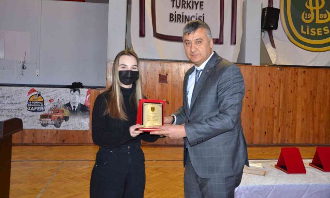 Bafra’da 24 Bin Öğrenci Karnelerini Aldı