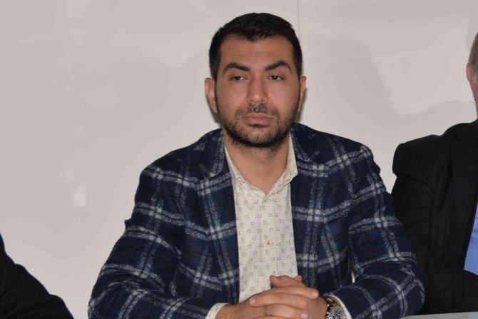 Başkan Akay: "Mahallelere Spor Tesisleri Yapıyoruz"