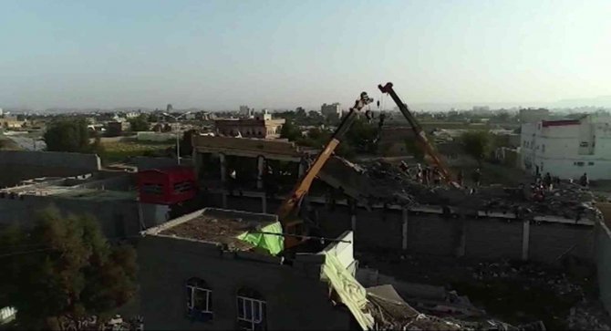 Yemen’de Geçici Gözaltı Merkezine Hava Saldırısı: 60 Ölü