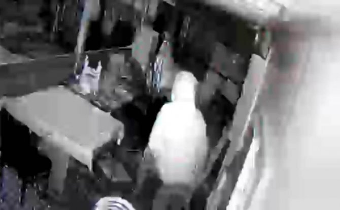 Hırsızlık Şüphelileri Önce Kameraya Sonra Polise Yakalandı