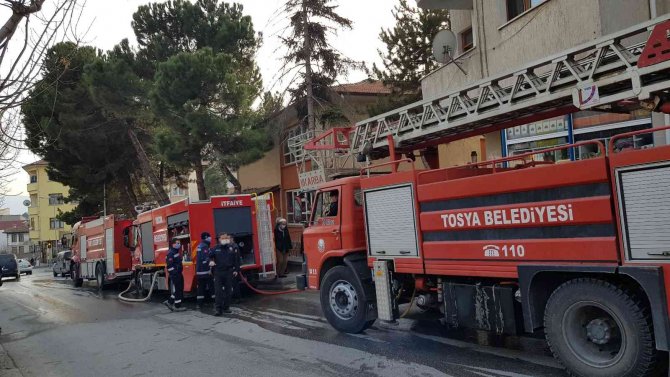 Tosya İ̇tfaiyesi 2021 Yılında 352 Olaya Müdahale Etti