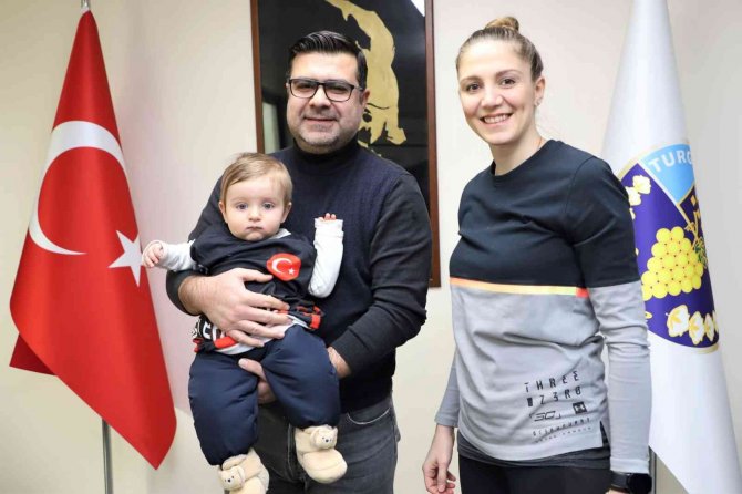 Selen Kafadar Aşıcı Turgutlu Belediyespor’da