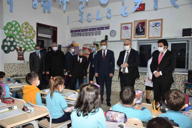 Denizli’de 188 Bin Öğrenci Karne Heyecanı Yaşadı