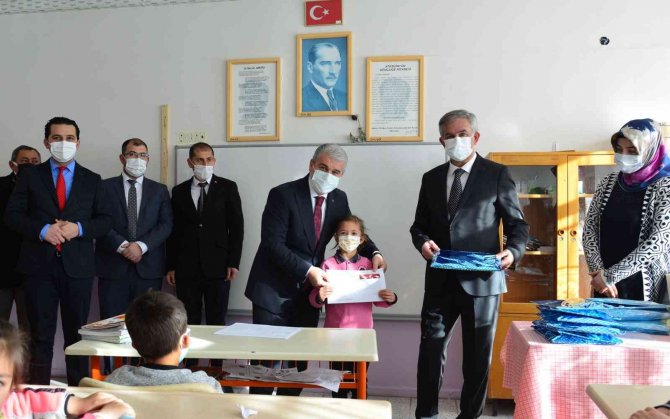 Kırşehir’de 42 Bin 201 Öğrenci Karne Heyecanı Yaşadı