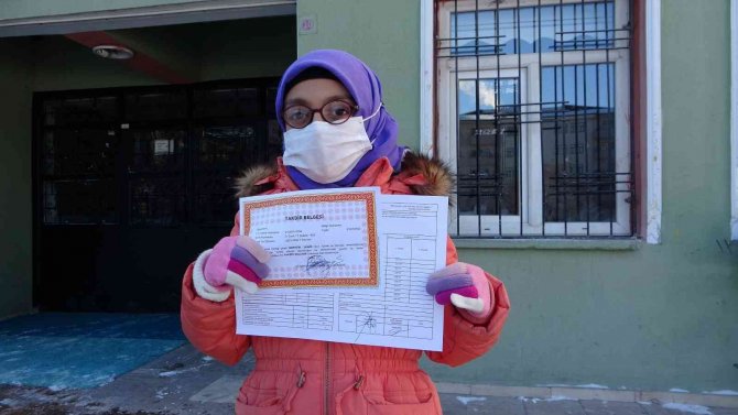 Van’da Karne Törenine Kar Engeli