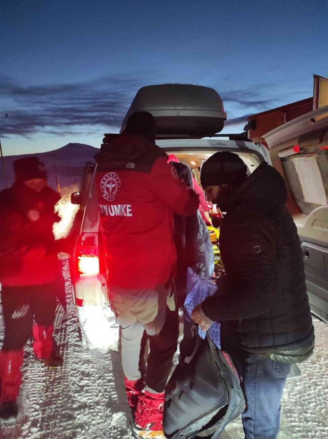 Van’da Hasta Kurtarma Operasyonu
