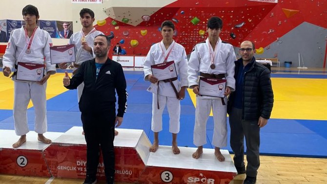 Vanlı Judocular Diyarbakır’dan Madalyalarla Döndüler