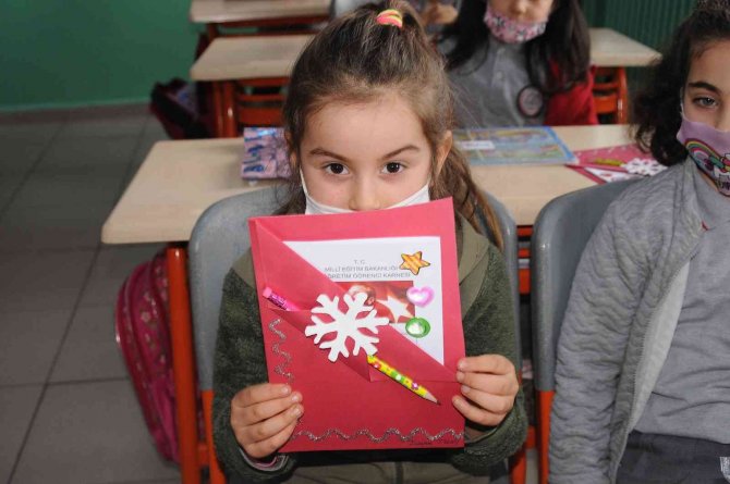 Yalova’da Karne Heyecanı