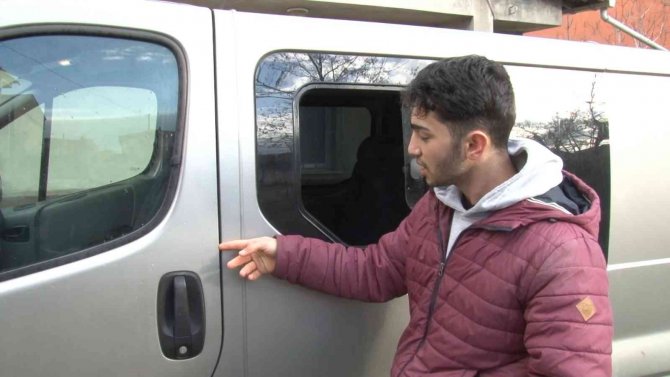 Ümraniye’de Ne Buldularsa Çaldılar: Çorap, Akü, Mont
