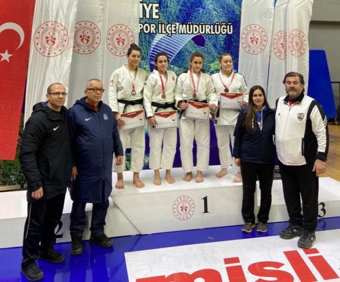 Yunusemreli Judocular Fethiye’den Madalyalarla Döndü