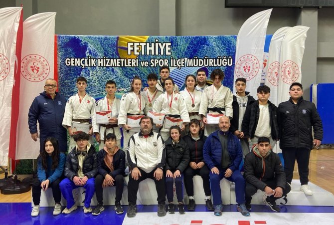 Yunusemreli Judocular Fethiye’den Madalyalarla Döndü