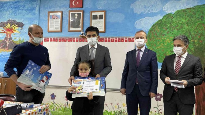 Çaycuma’da 13 Bin 380 Öğrenci Karne Aldı