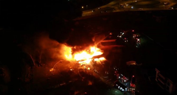 Arnavutköy’de Korkutan Fabrika Yangını