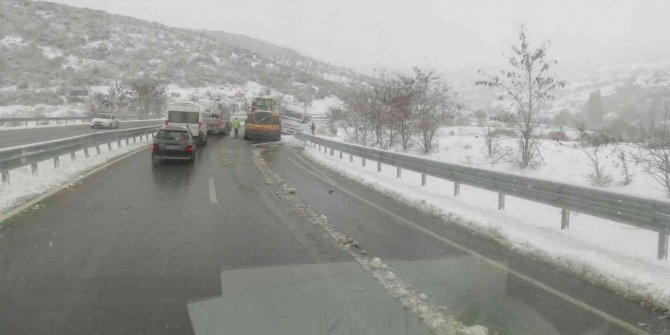 Afad Yolda Kalan Vatandaşların Yardımına Koştu