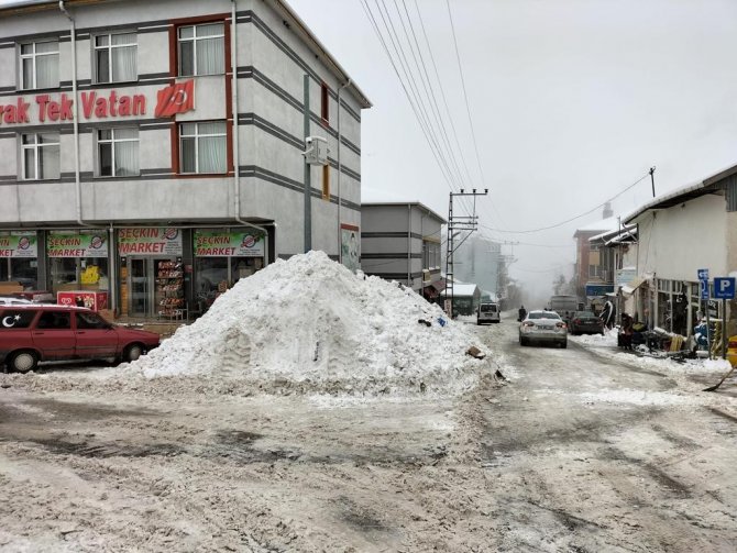 Mihalıççık Sokaklarından Kar Manzaraları