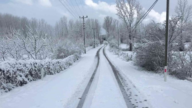 Çanakkale’nin Yüksek Kesimlerinde Kar