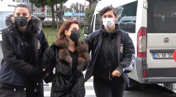 Gazeteci Sedef Kabaş Tutuklama Talebiyle Hakimliğe Sevk Edildi