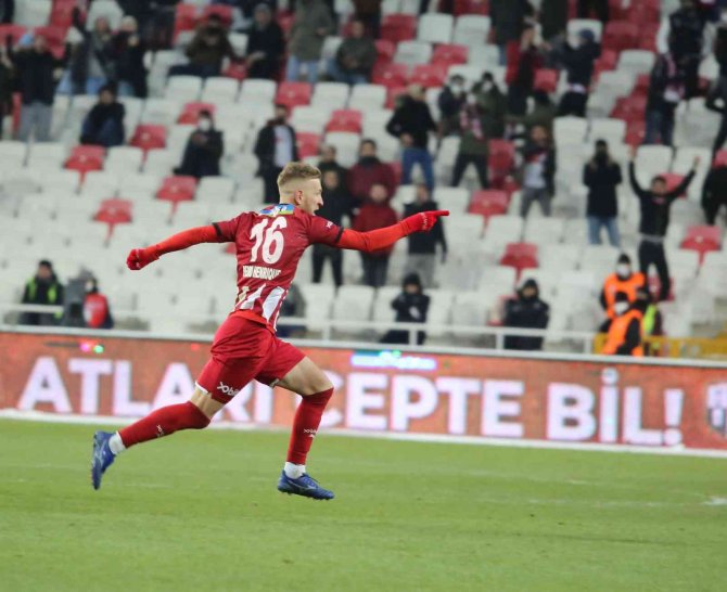 Pedro Henrique Gol Sayısını 5’e Çıkarttı