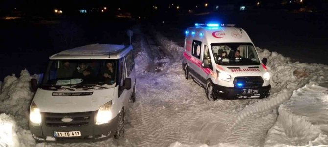 Kırsalda Kardan Kapanan 5 Bin 812 Kilometre Yol Ulaşıma Açıldı